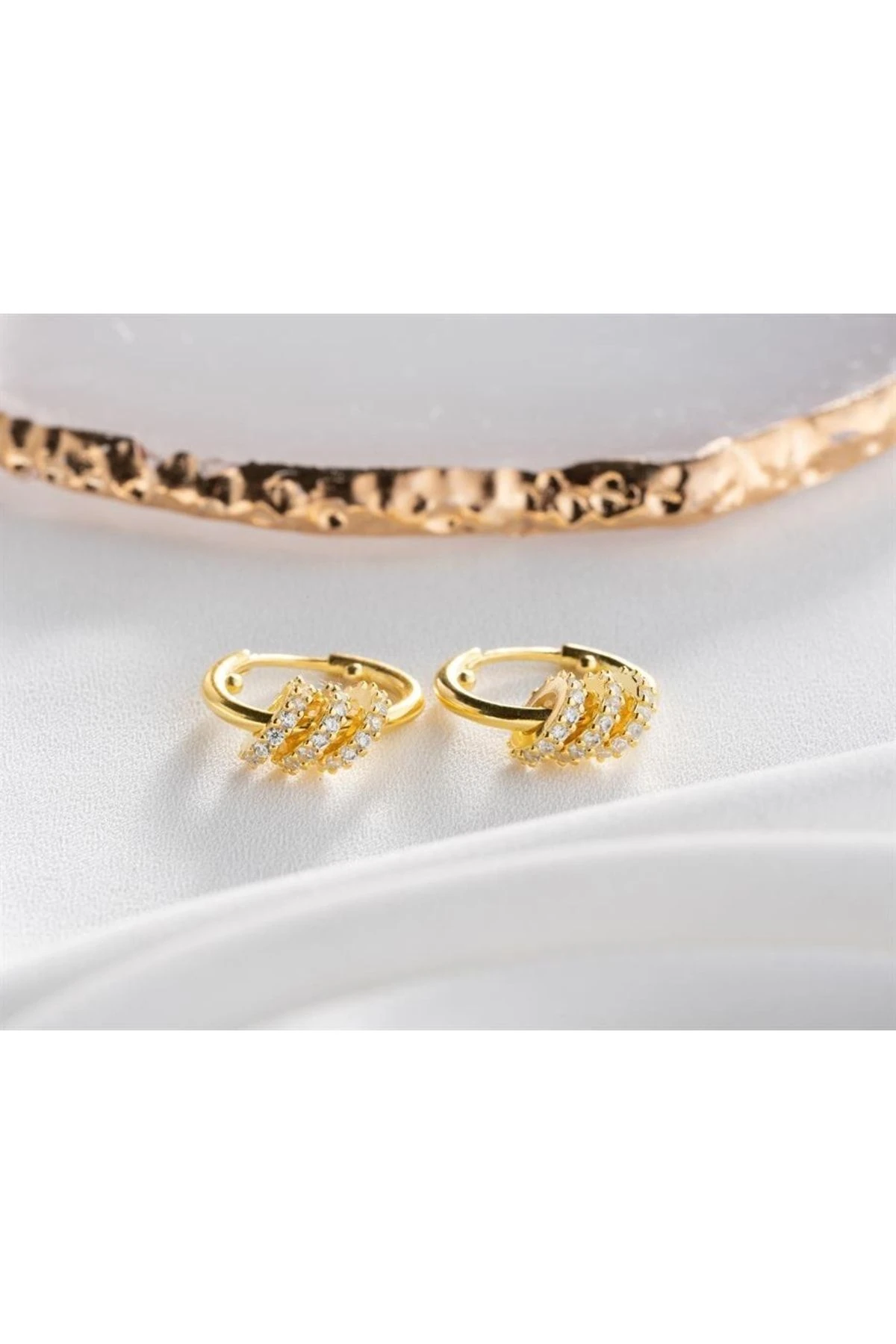 Gümüş Taşlı Halka Küpe