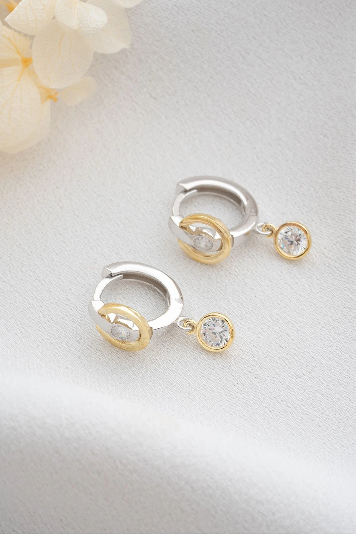 Gümüş Trend Küpe