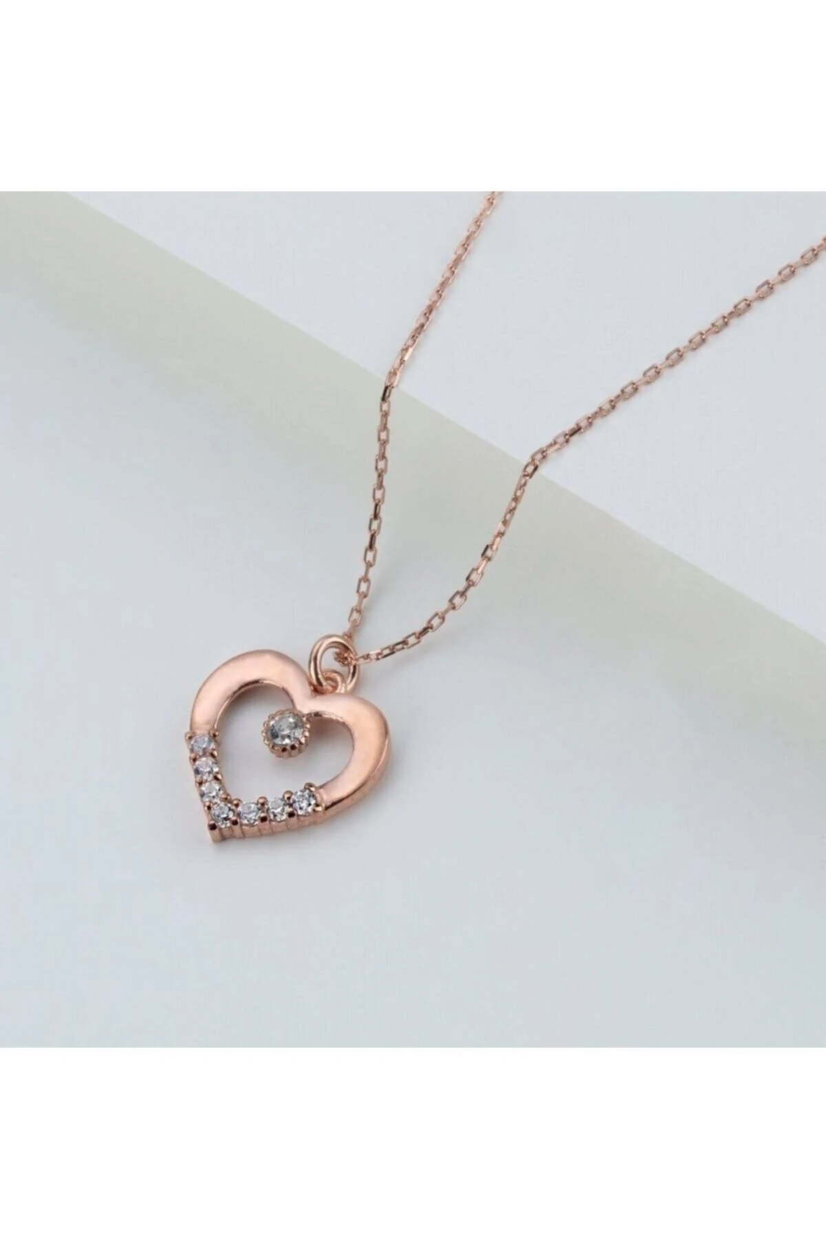 Kalpli Tektaş Gold Gümüş Kolye