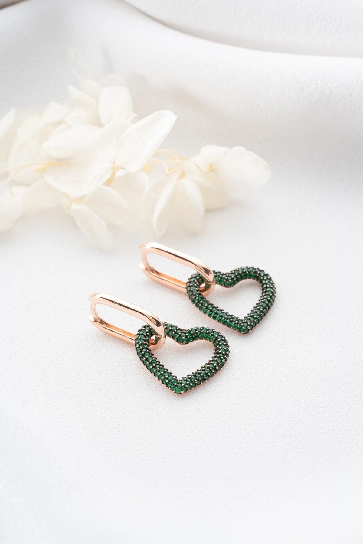 Gümüş Sallantılı Kalp Küpe