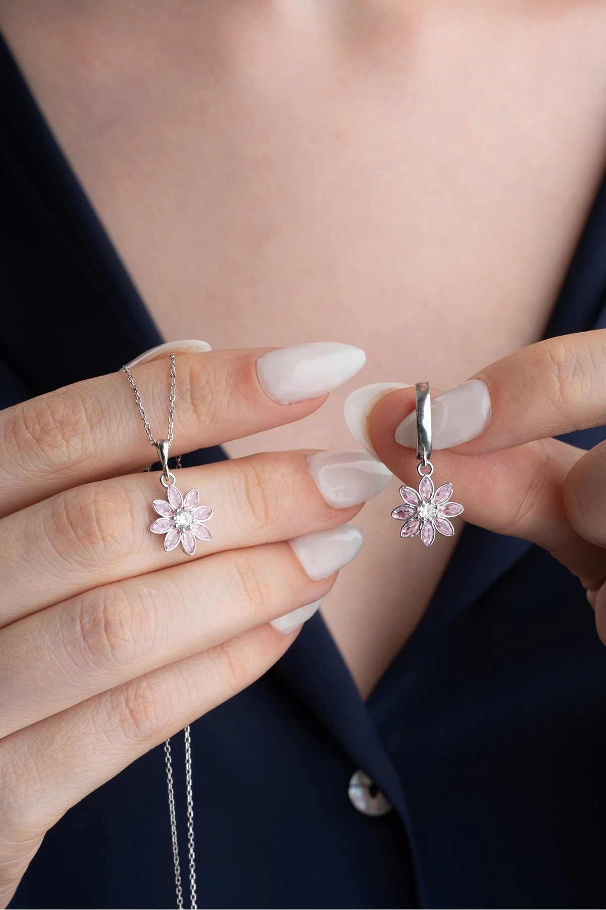 Gümü Pembe Taşlı Lotus Takı (Kolye-Küpe) Seti