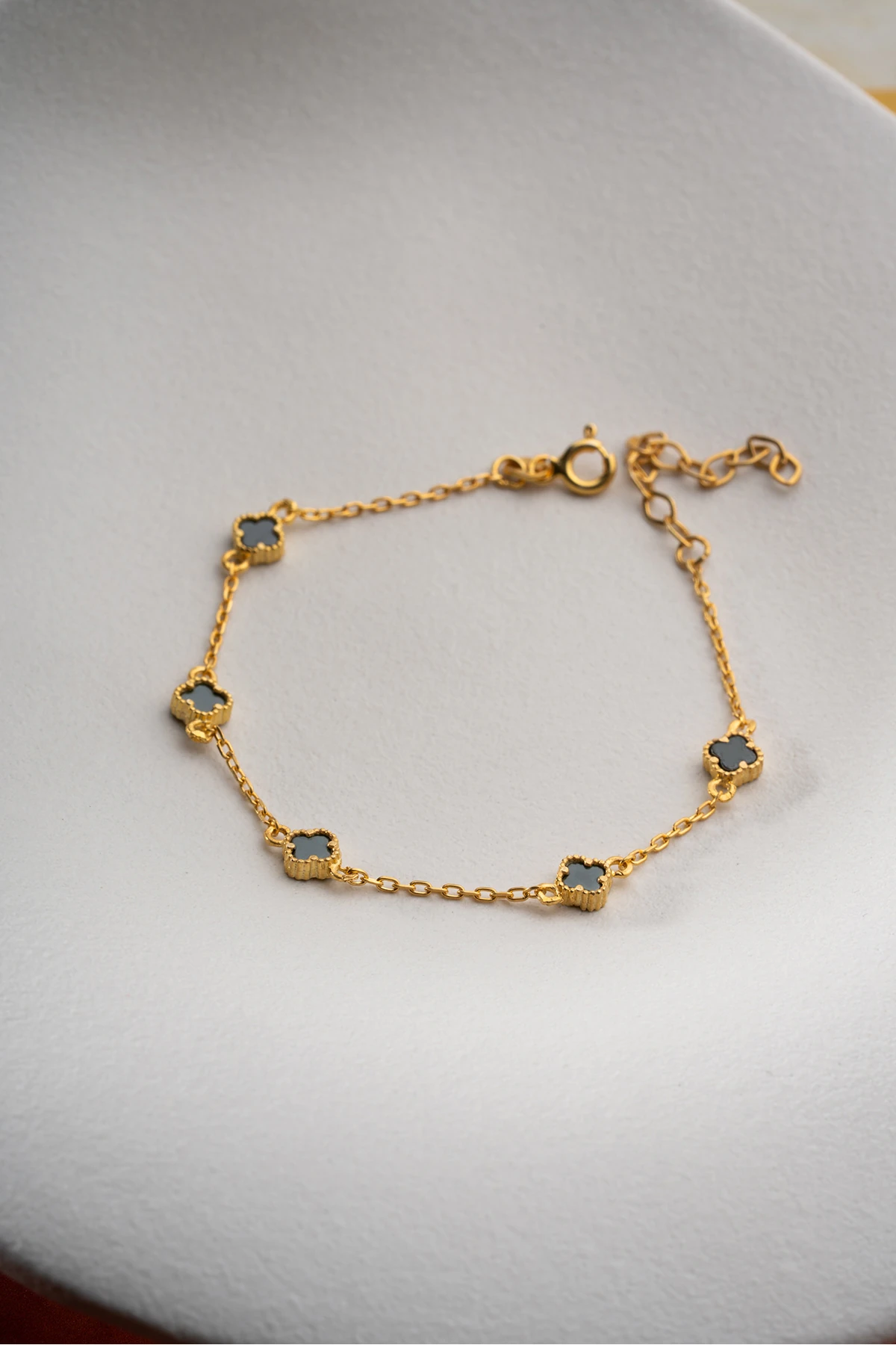 Gümüş Siyah Taşlı Yonca Bileklik