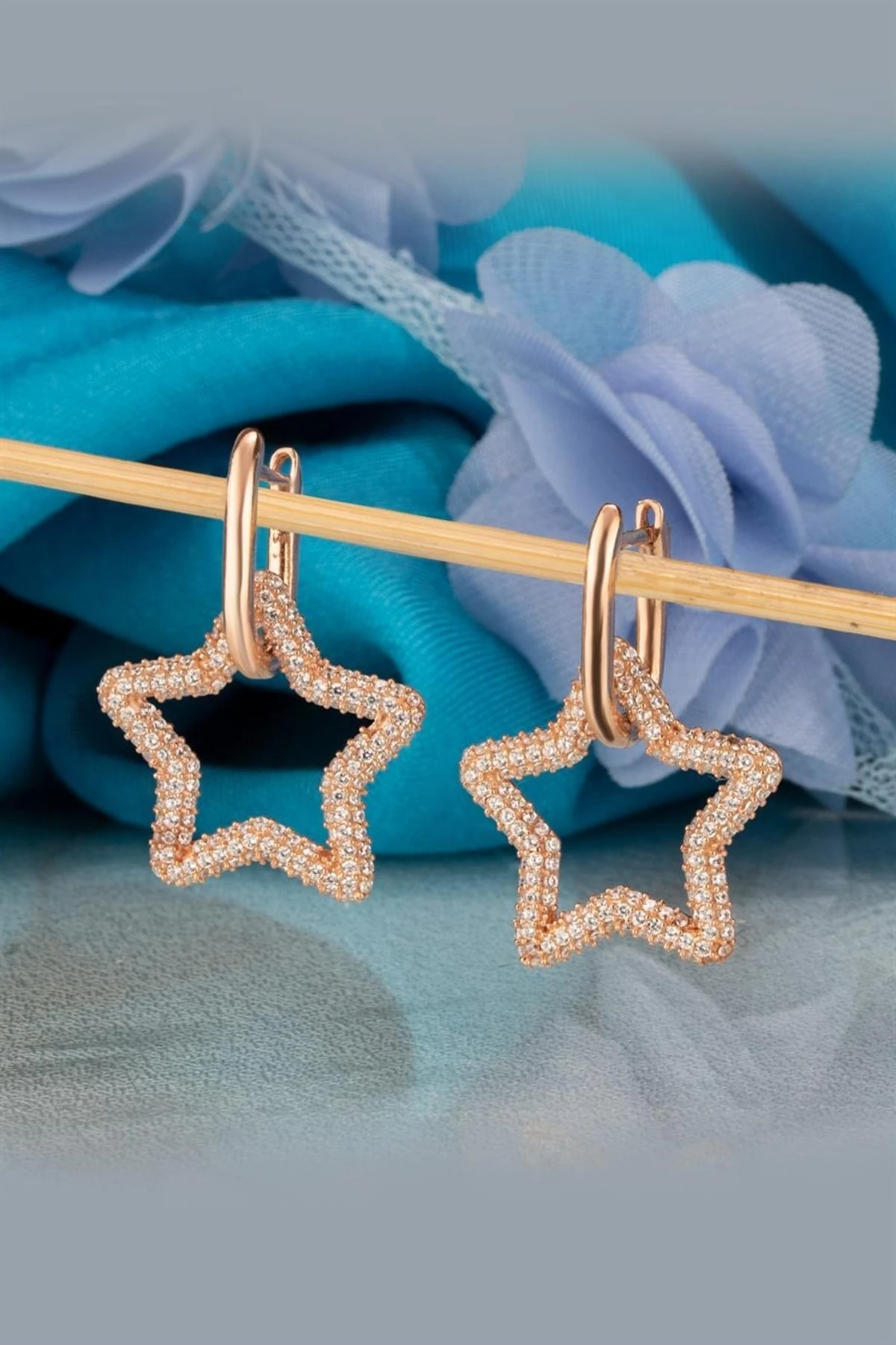 Gümüş Rose Taşlı Yıldız Küpe