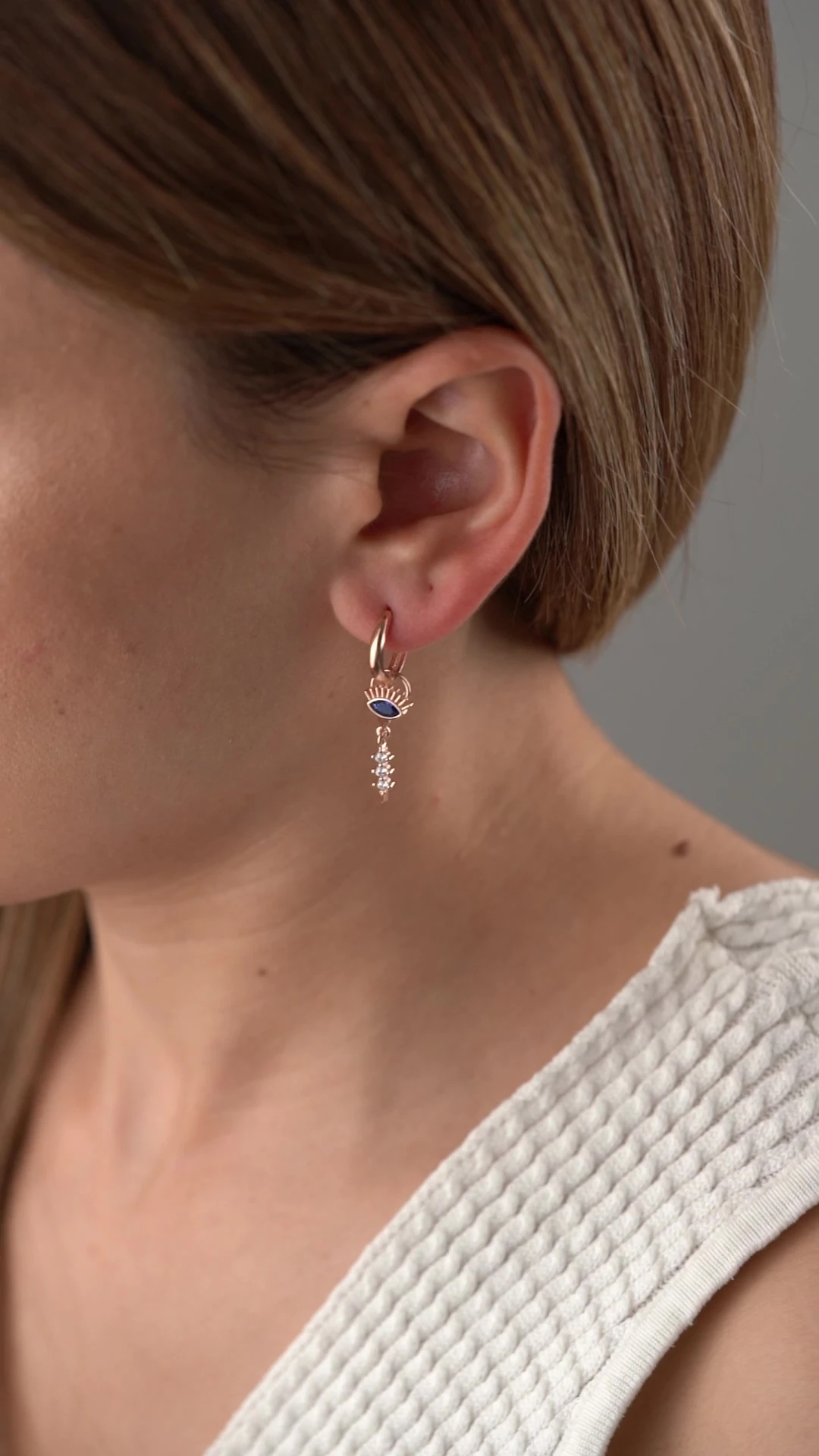 Rose Sallantılı Göz Gümüş Küpe