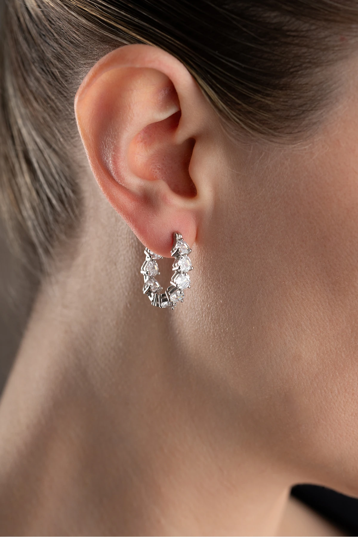 Gümüş Taşlı Halka Küpe