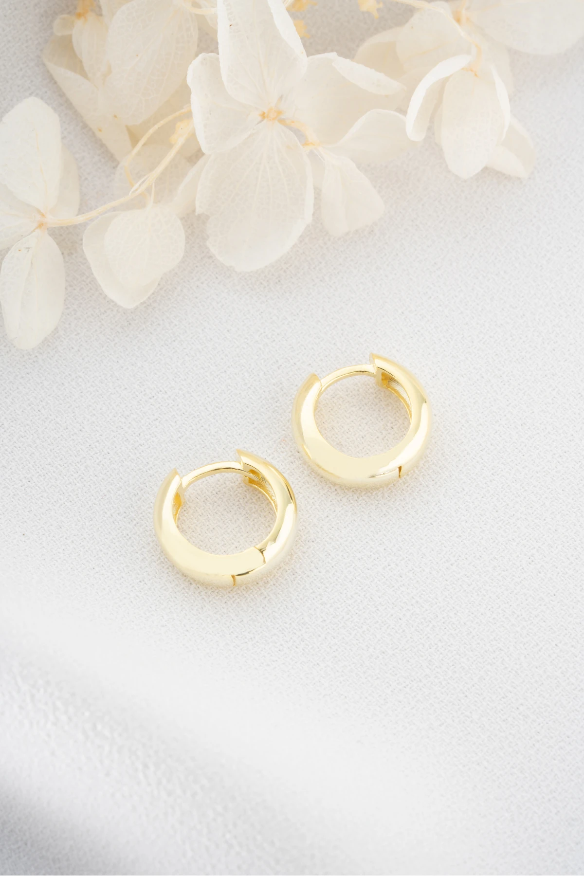 Gümüş Minik Halka Küpe