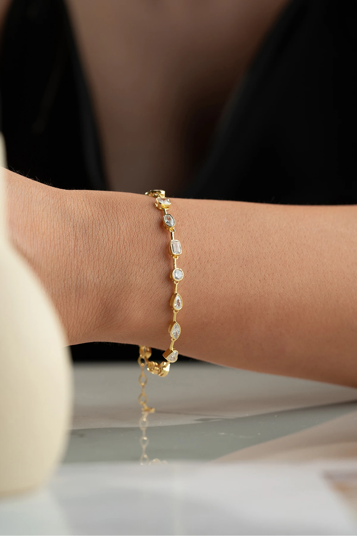 Gümüş Zirkon Taşlı Model Bileklik