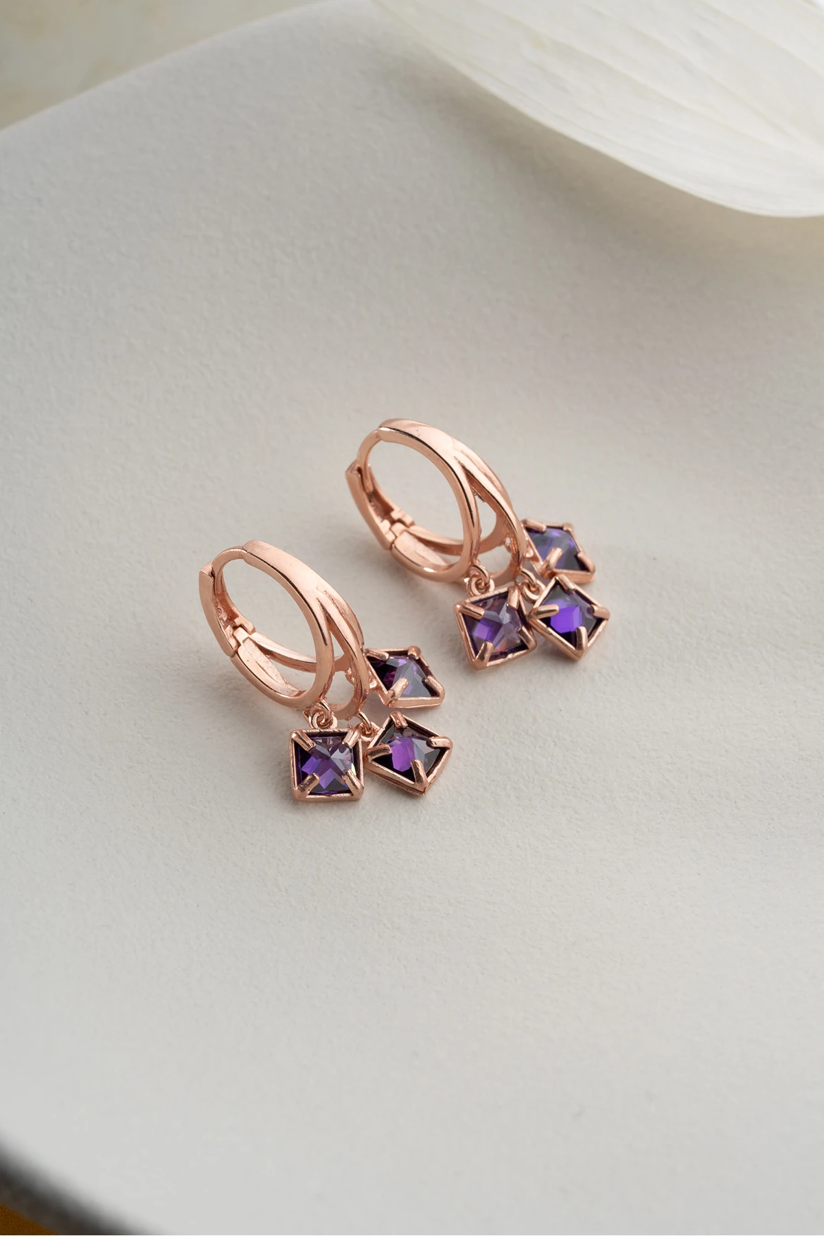 Gümüş Rose Mor Taşlı Küpe