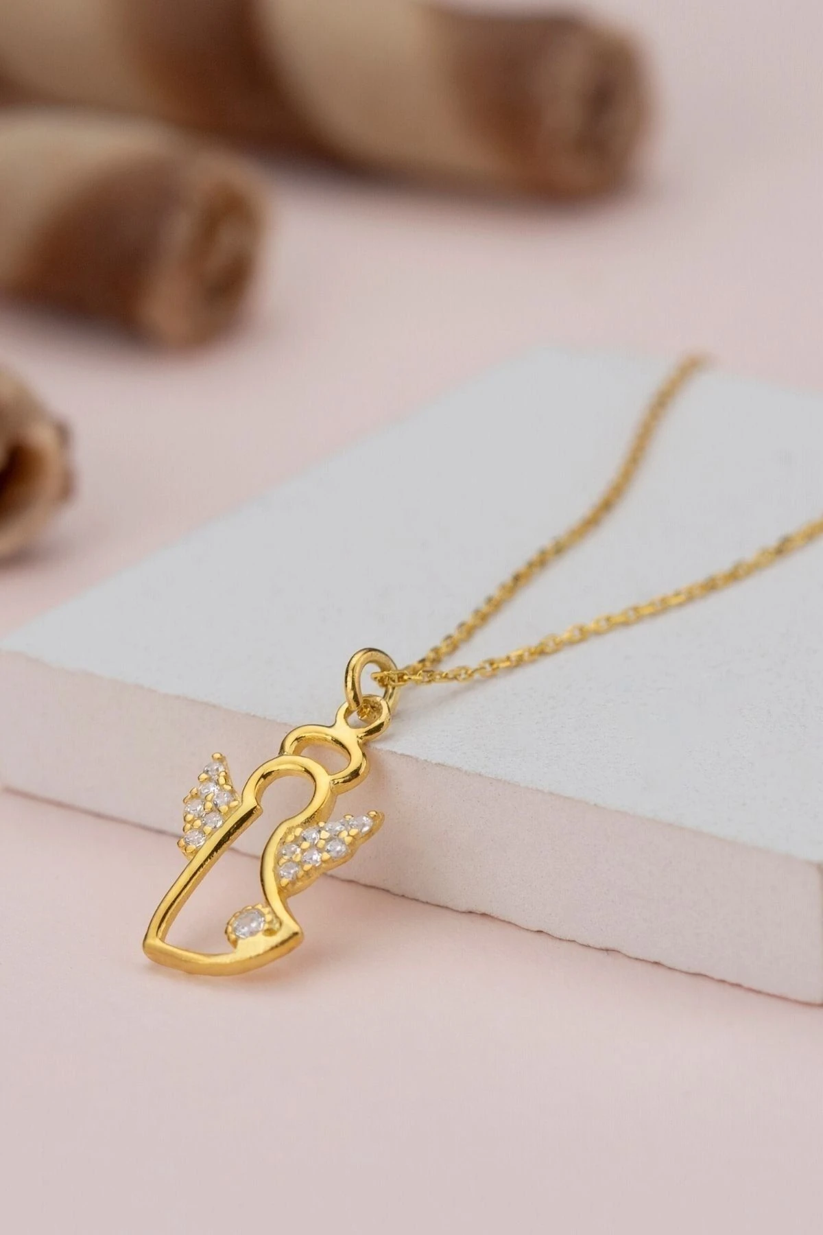 Gümüş Tektaşlı Melek Kolye