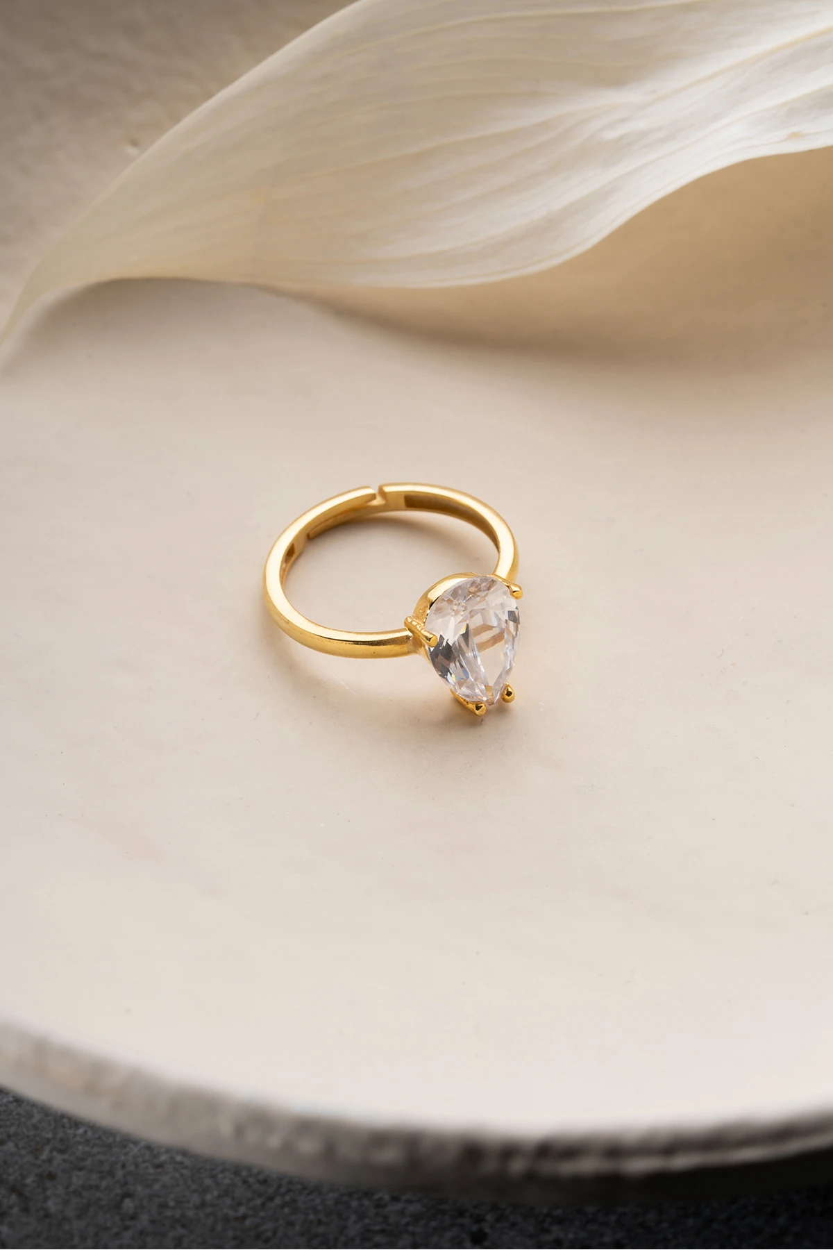 Gümüş Ayarlanabilir Damla Taş Yüzük