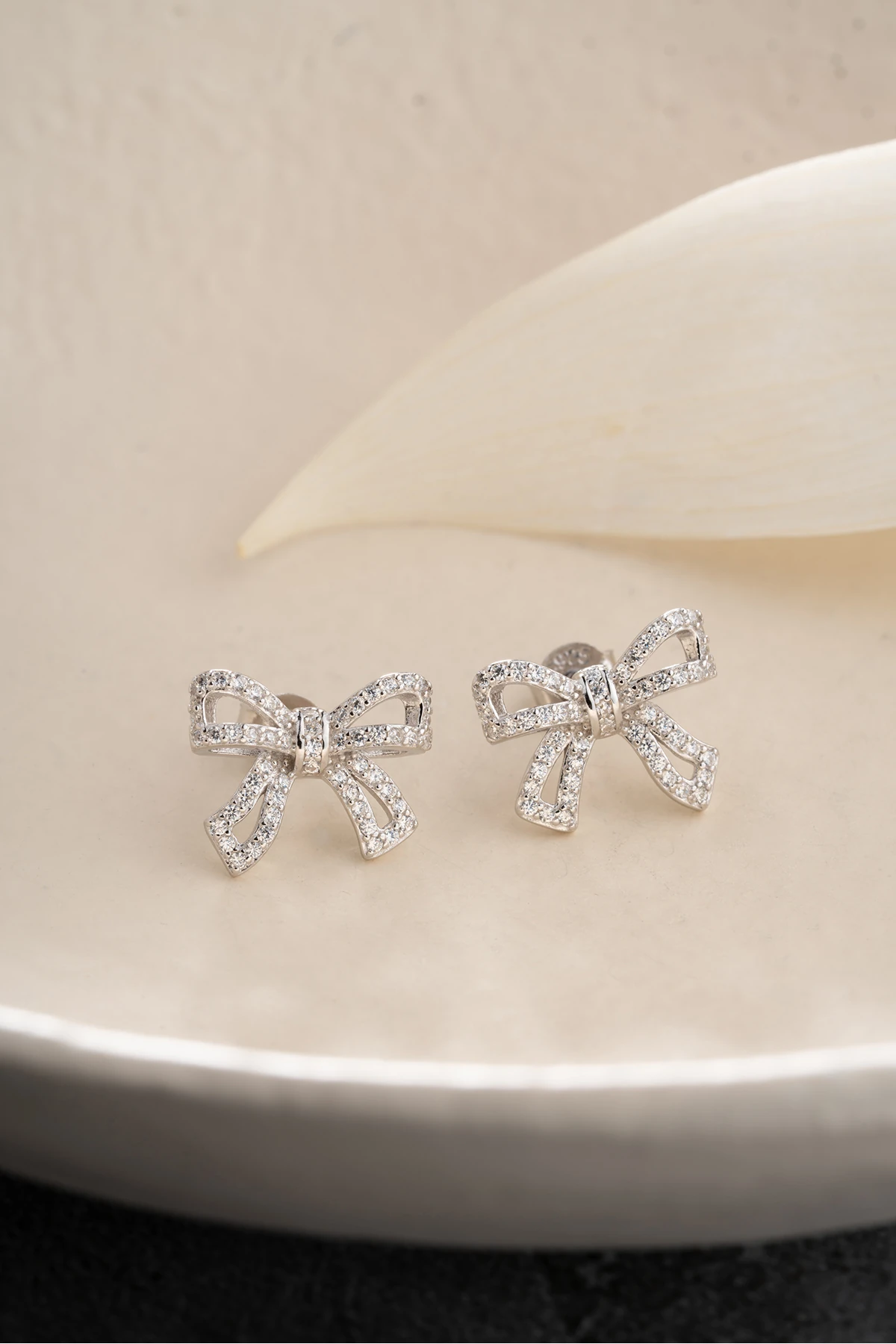 Gümüş Fiyonklu Küpe