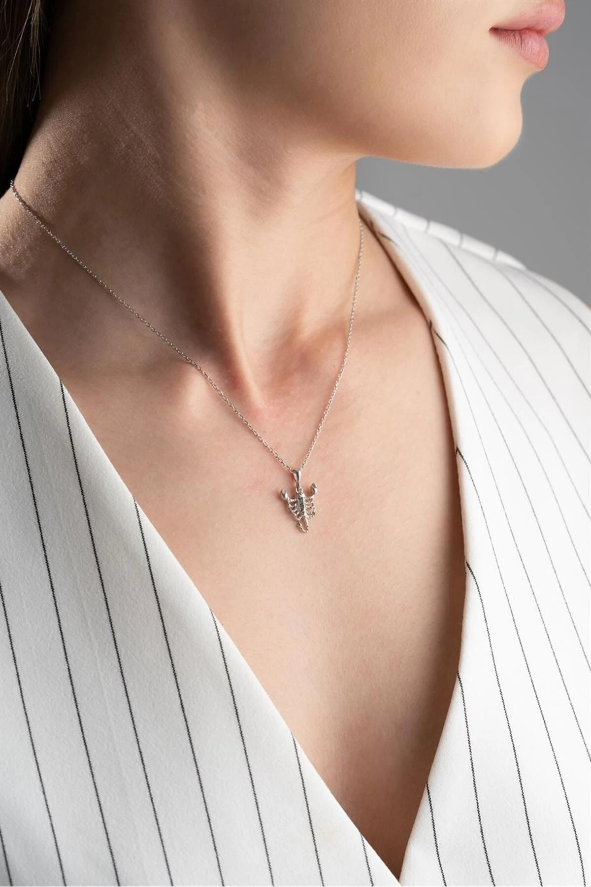 Akrep Gümüş Kolye