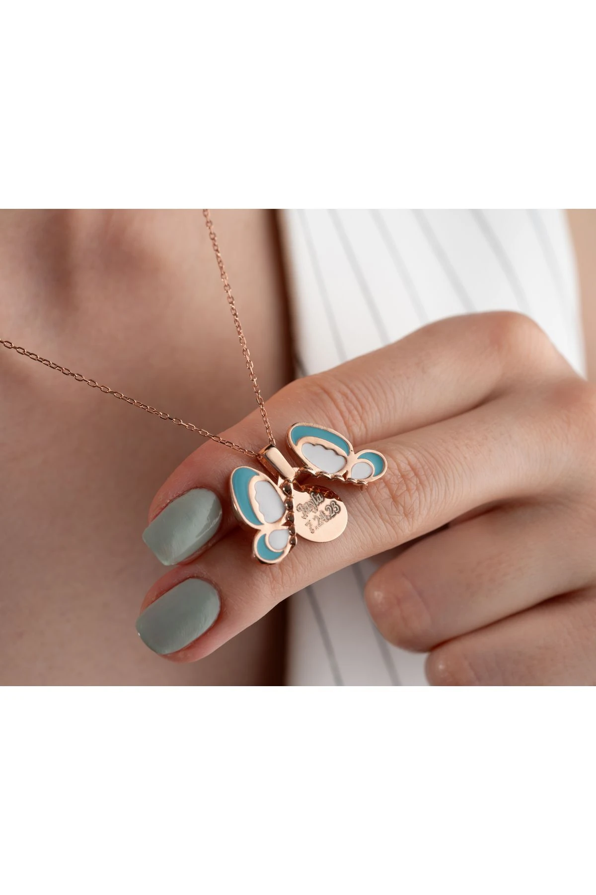 Gümüş Mineli Açılabilen İsimi Kelebek Kolye