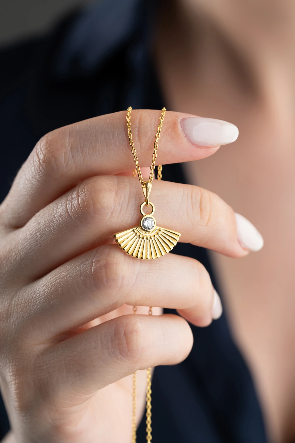 Gümüş Yelpaze Model Kolye