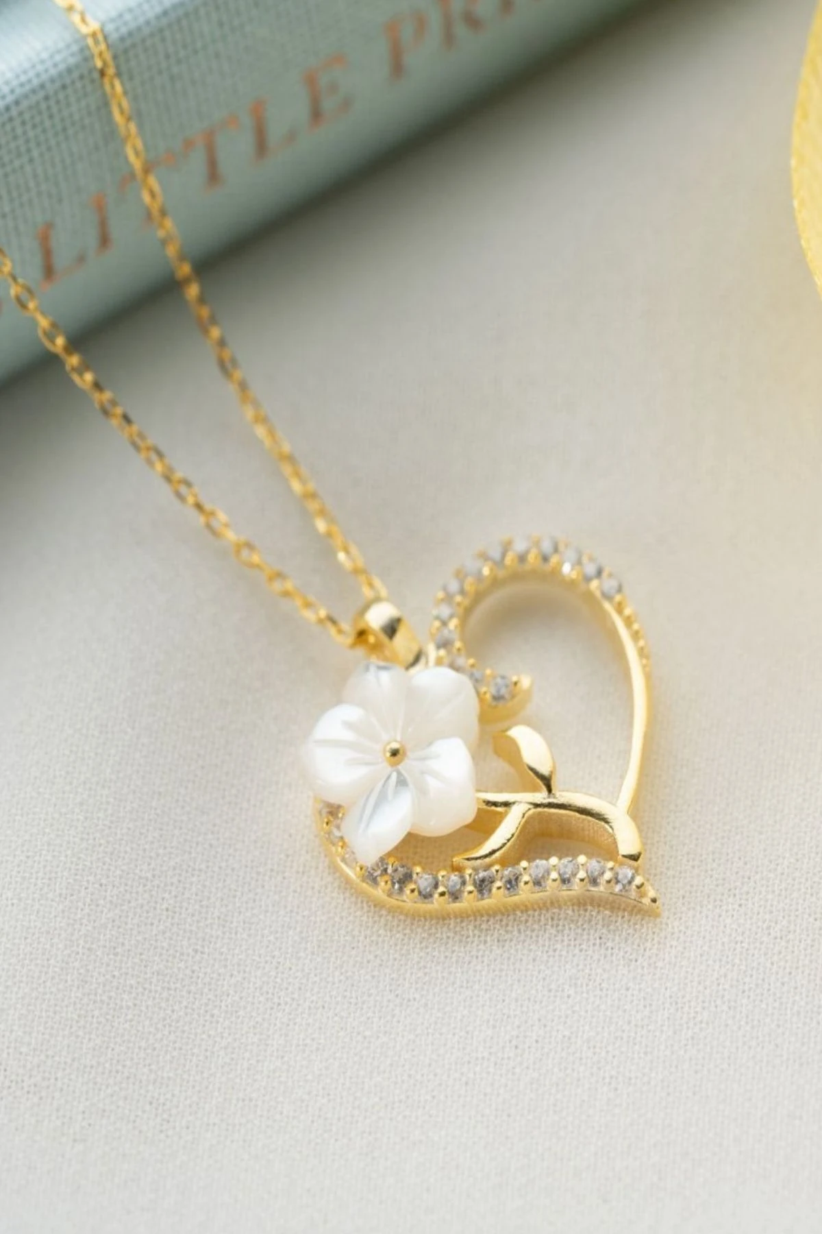 Gold Zirkon Taşlı Sedefli Kalp Gümüş Kolye