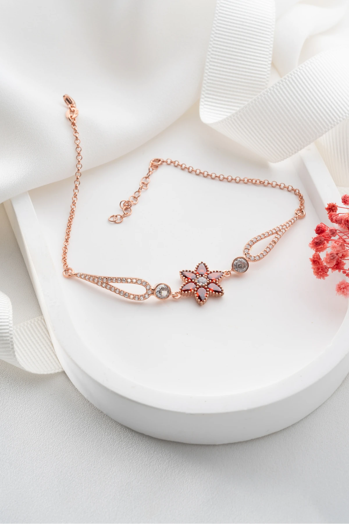 Gümüş Lotus Çiçeği Bileklik