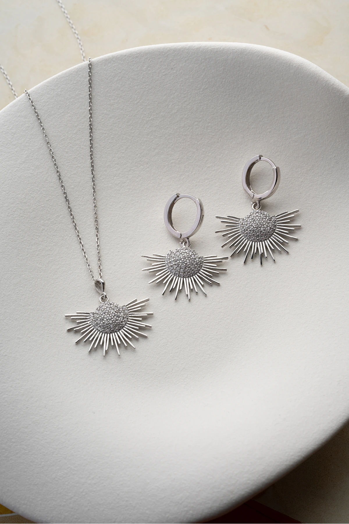 Gümüş Güneş Set Takım
