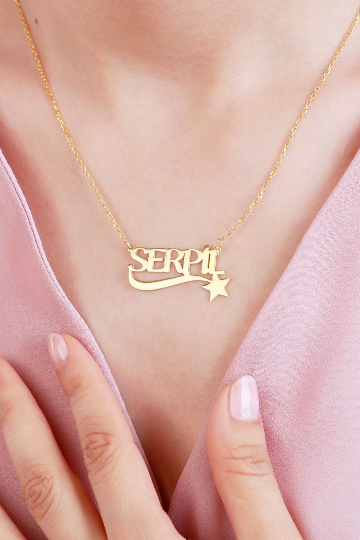 Gümüş Yıldızlı Isimli Kolye