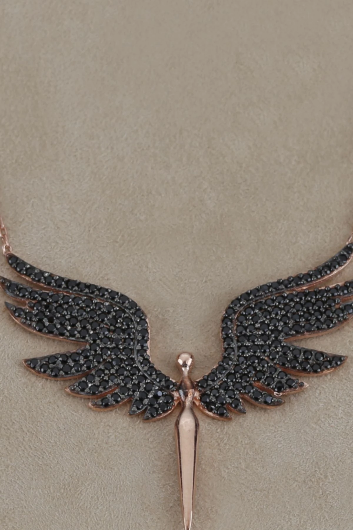 Gümüş Siyah Kanat Melek Kolye