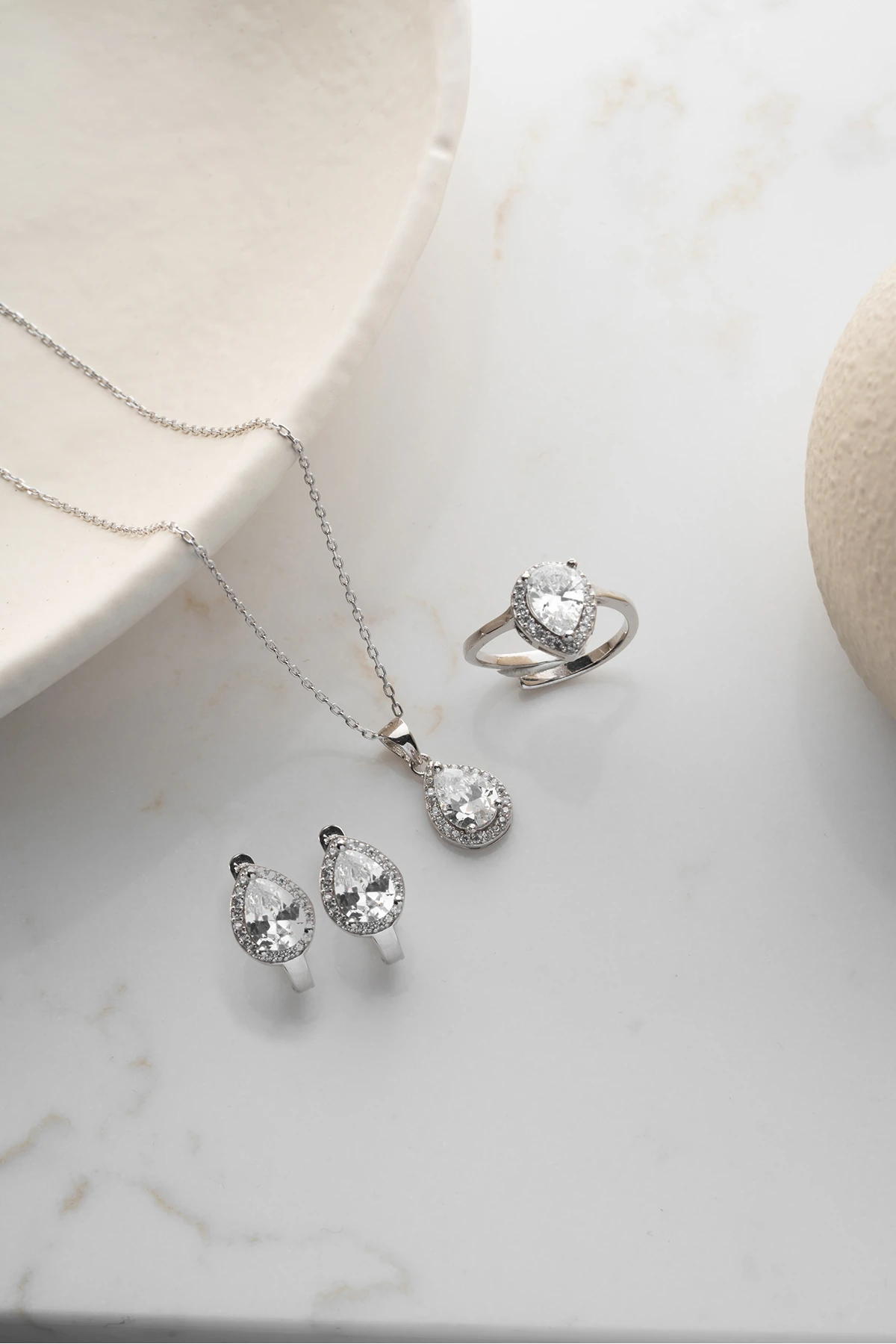 Gümüş Damla Taşlı (Kolye-Küpe-Yüzük) Set