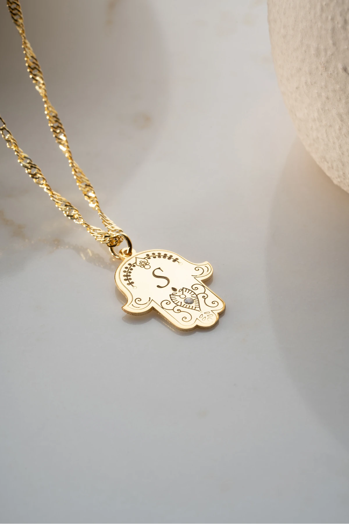 Gümüş Kişiye Özel Fatma Eli Harf Kolye