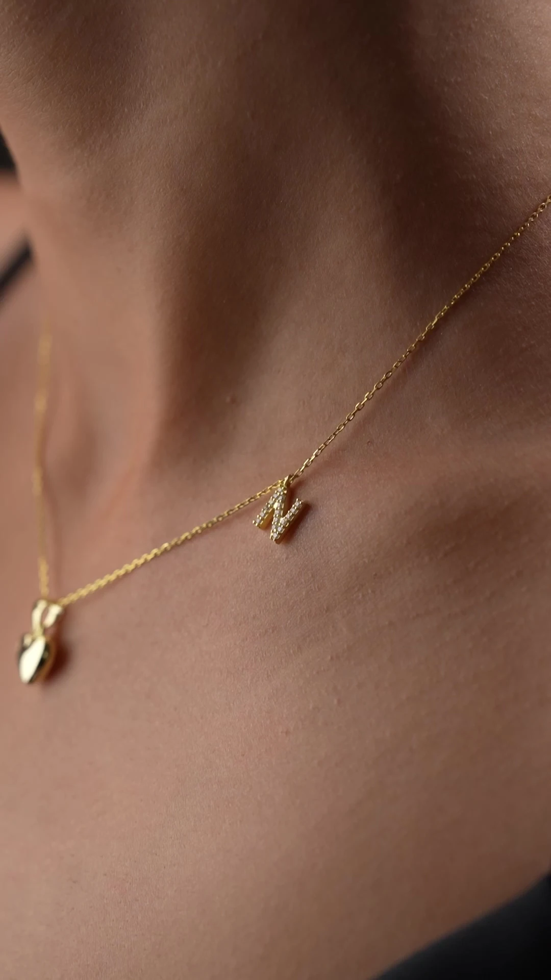 Gümüş Kalpli Harf Kolye