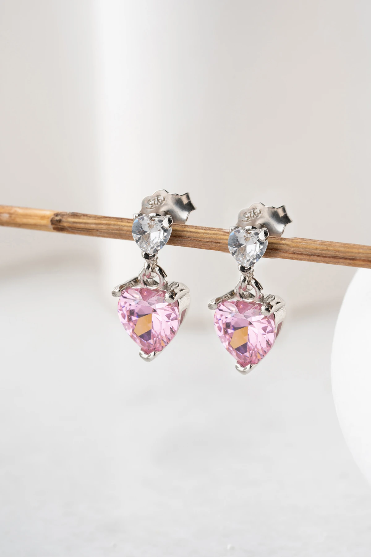 Gümüş Pembe Kalpli Küpe