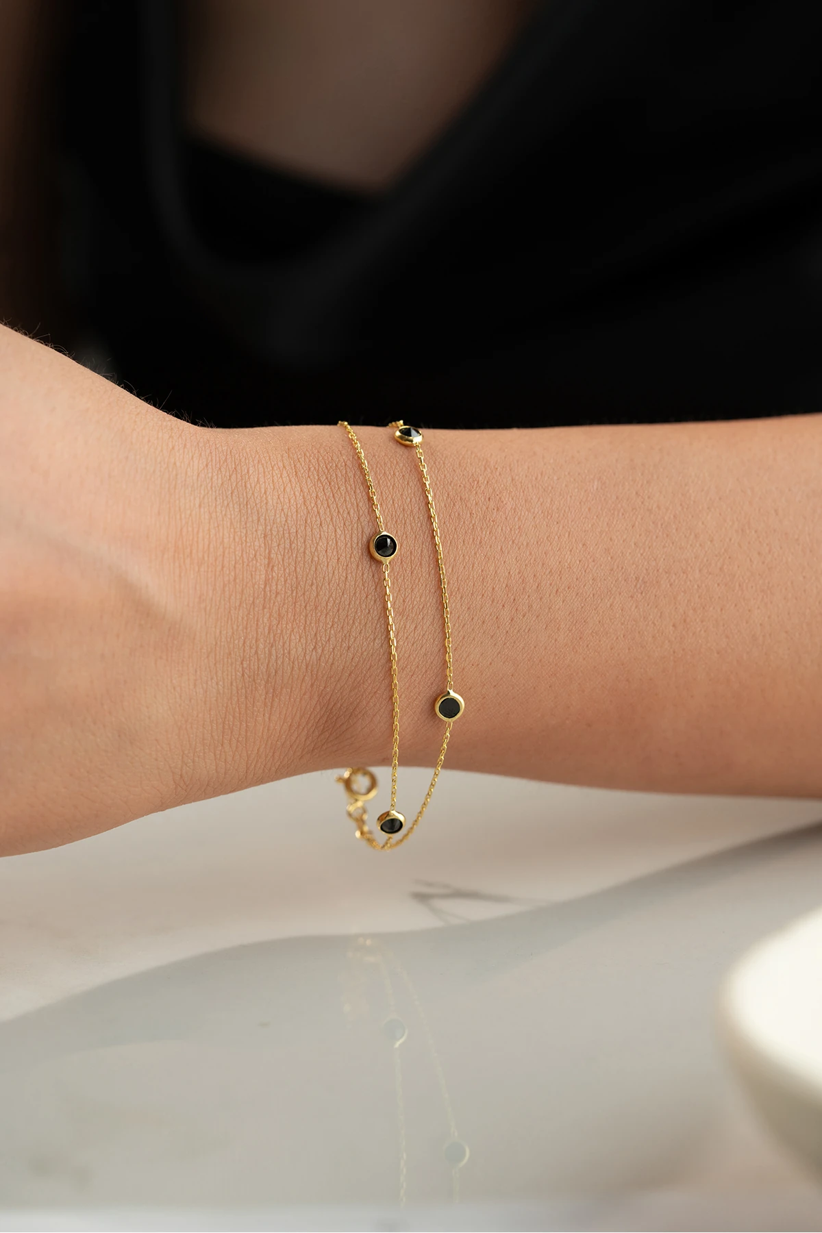 Gümüş Siyah Taşlı Bileklik