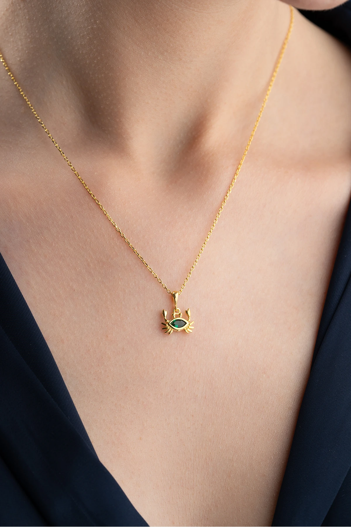 Gümüş Yengeç Model Kolye