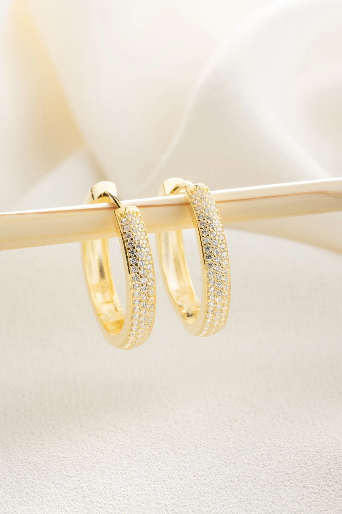 Gümüş Zirkon Taşlı Halka Küpe