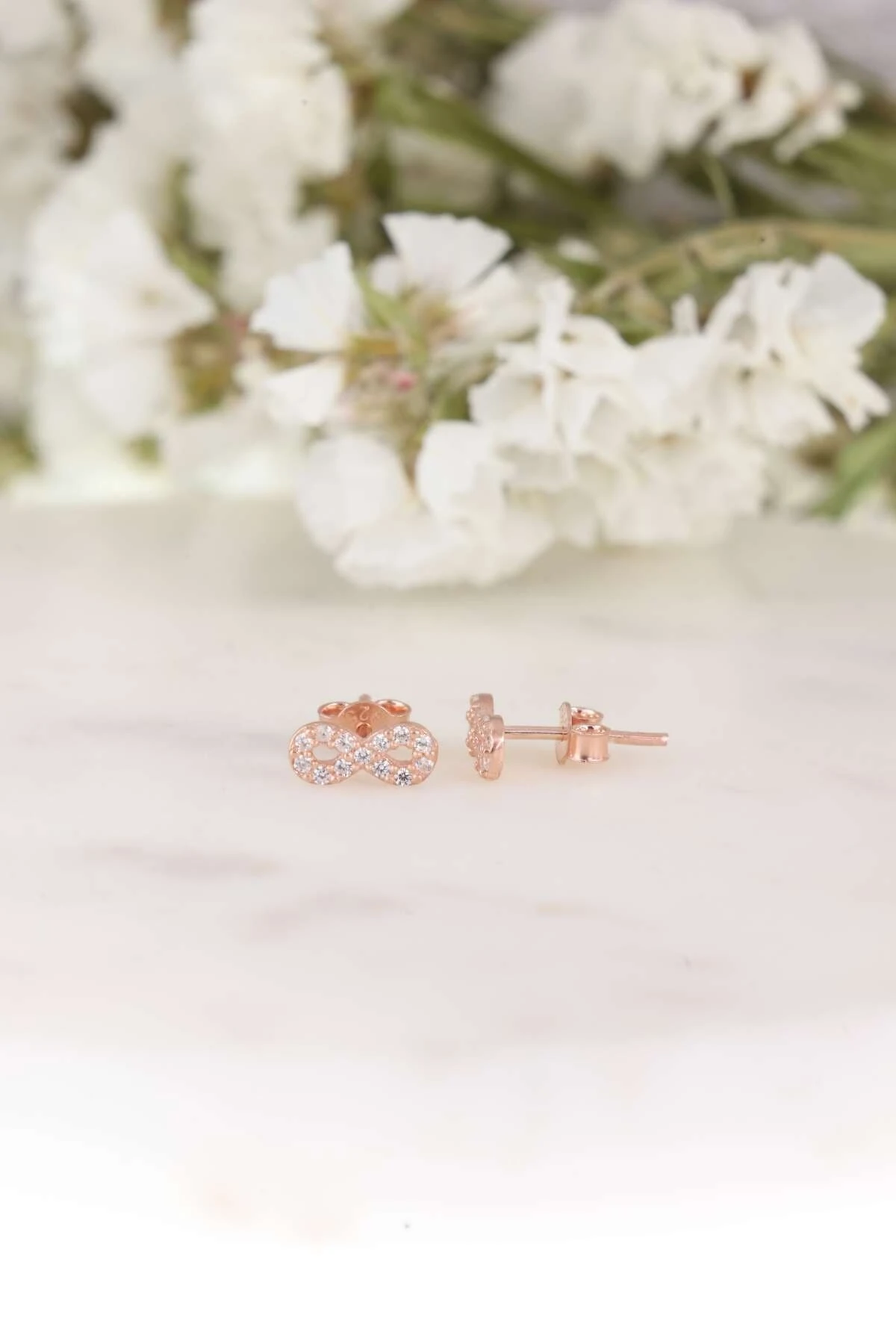 Gümüş Minik Sonsuzluk Küpe