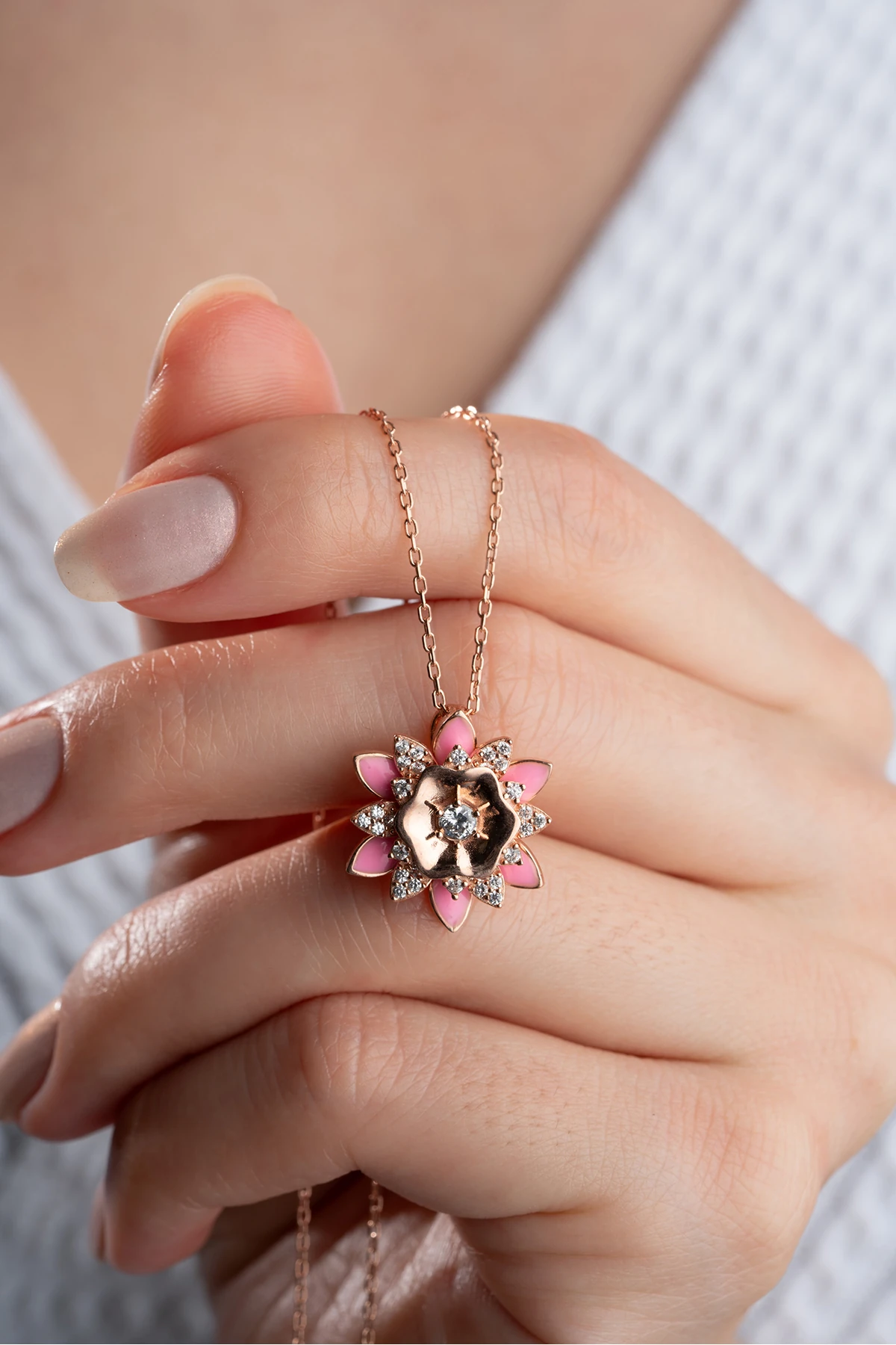 Gümüş Pembe Mineli Lotus Çiçeği Kolye