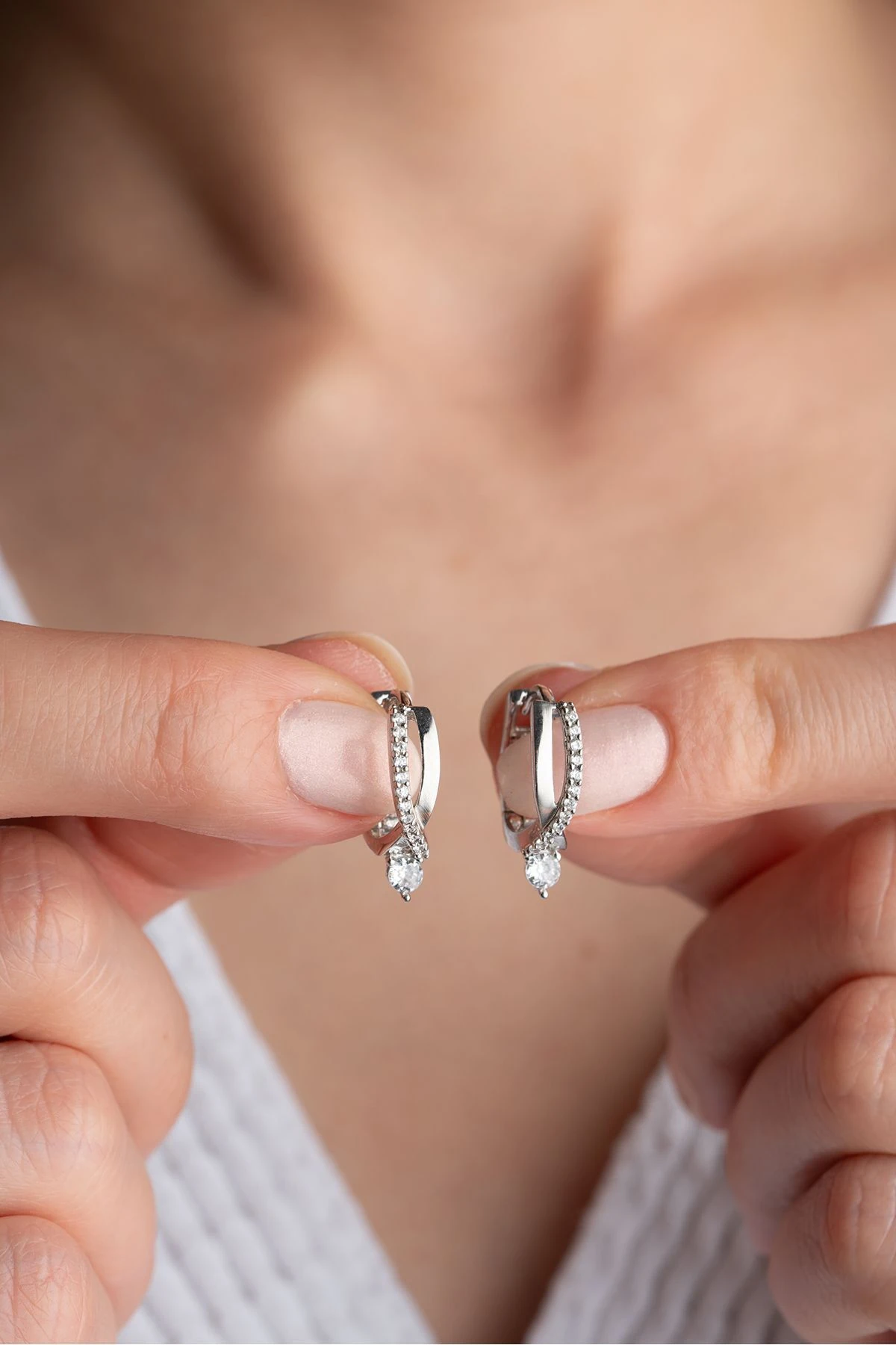 Gümüş Tektaş Örgü Model Küpe