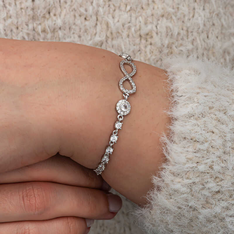 Gümüş Zirkon Taşlı Sonsuzluk Kadın Bileklik