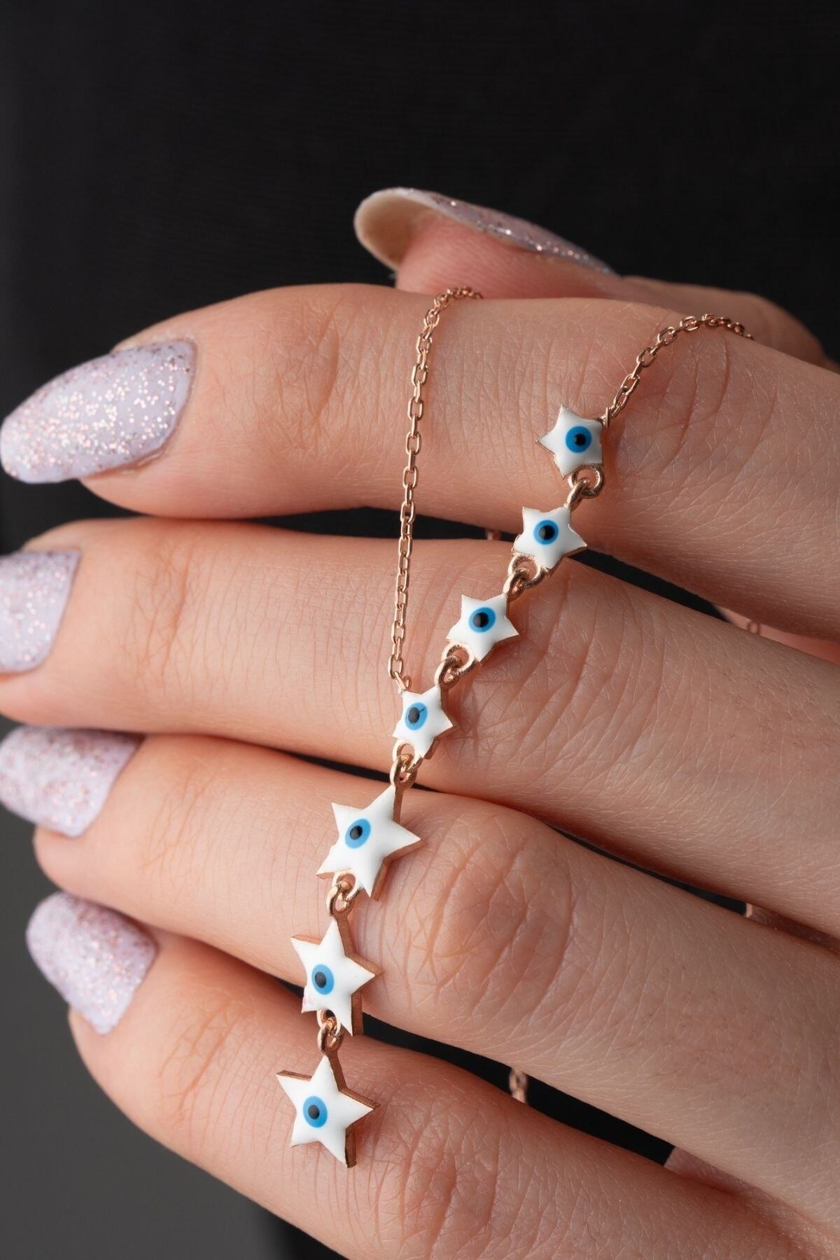 Gümüş Sallantılı Yıldız Kolye