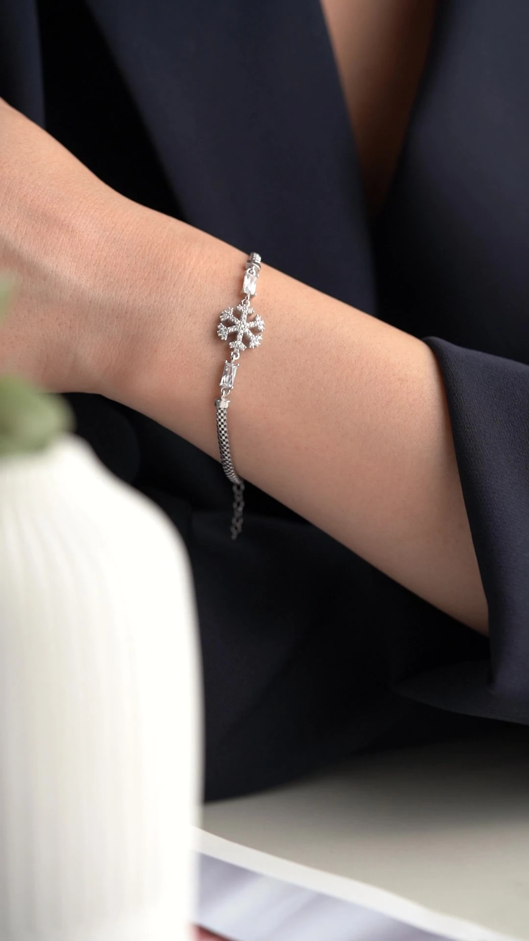 Gümüş Zirkon Taşlı Kartanesi Bileklik