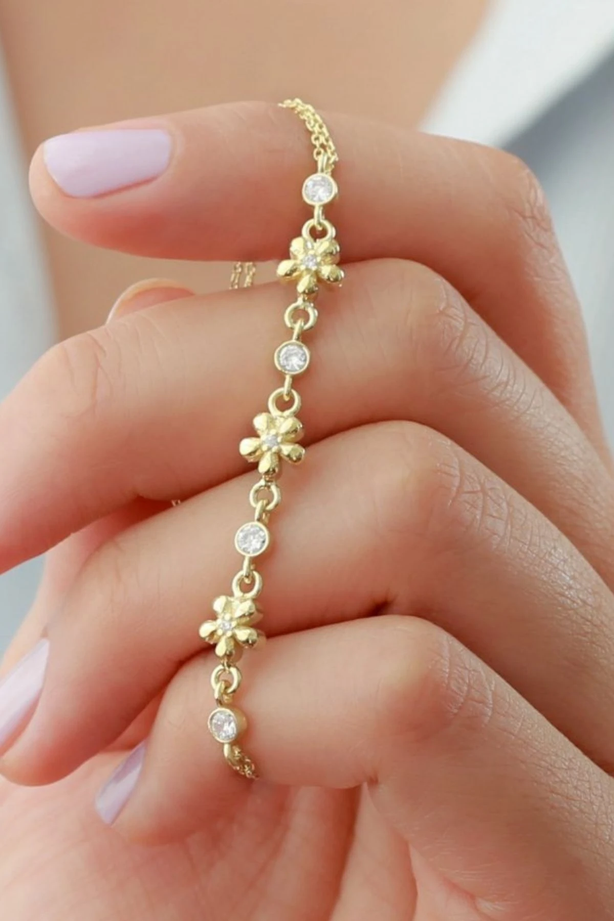 Gold Çiçek Zirkon Taşlı Gümüş Bileklik