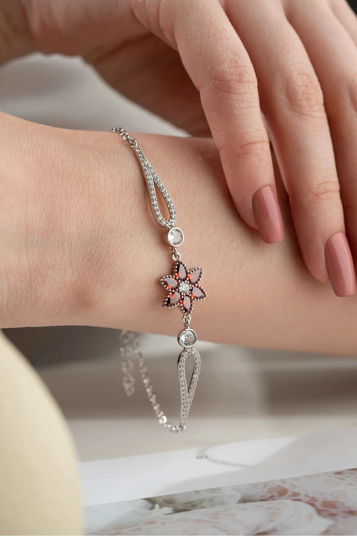 Gümüş Manolya Çiçeği Bileklik