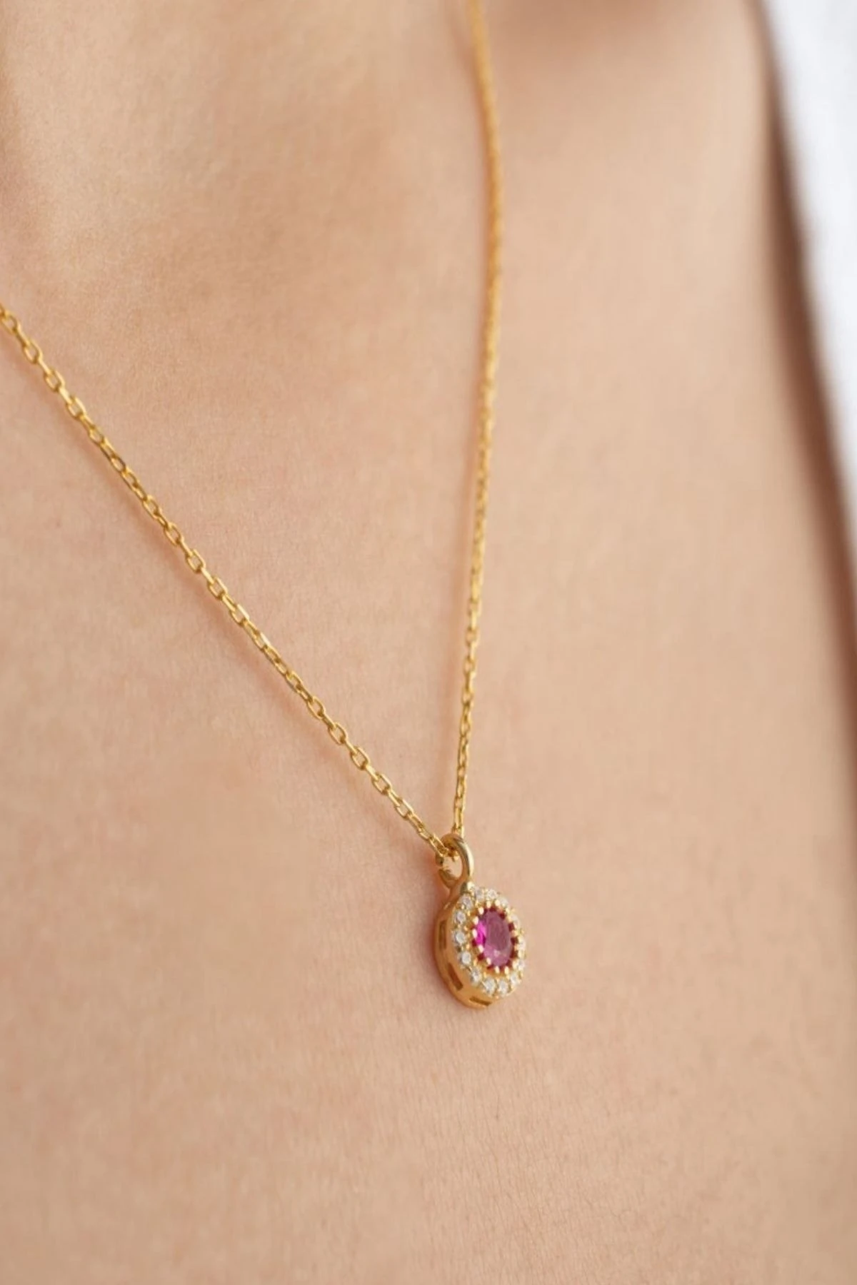 Gümüş Temmuz Ayı Doğum Taşı ( Ruby ) Kolye