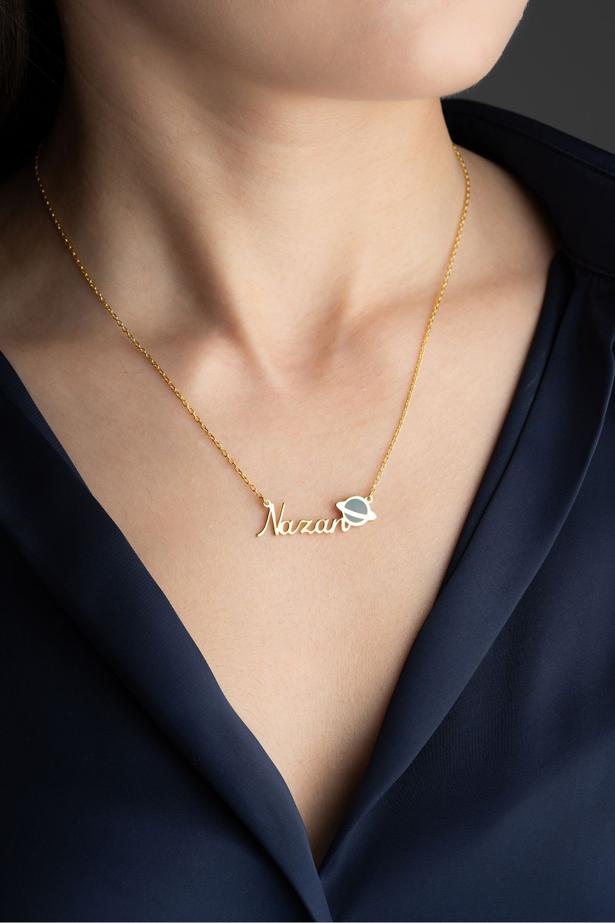 Gümüş İsimli Gezegen Kolye