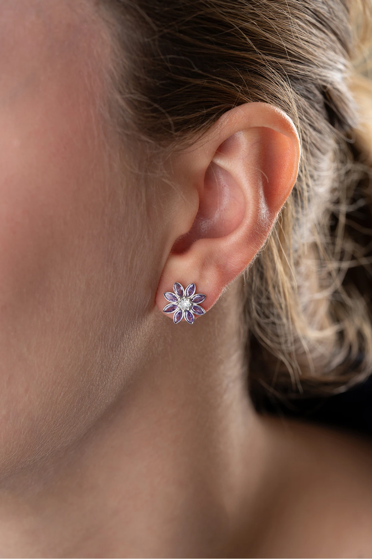 Gümüş Mor Taşlı Lotus Küpe