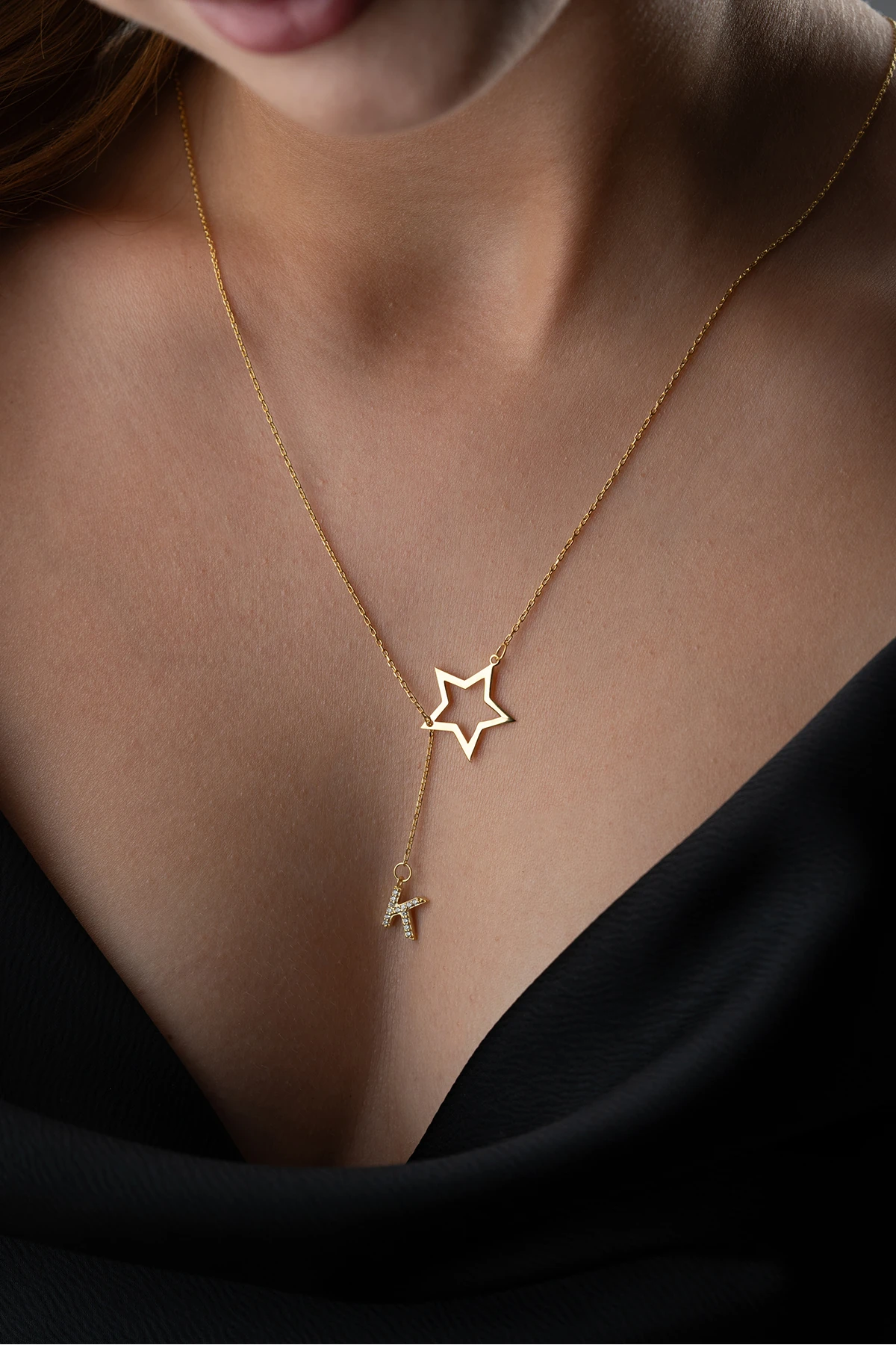 Gümüş Yıldız Detaylı Harf Kolye