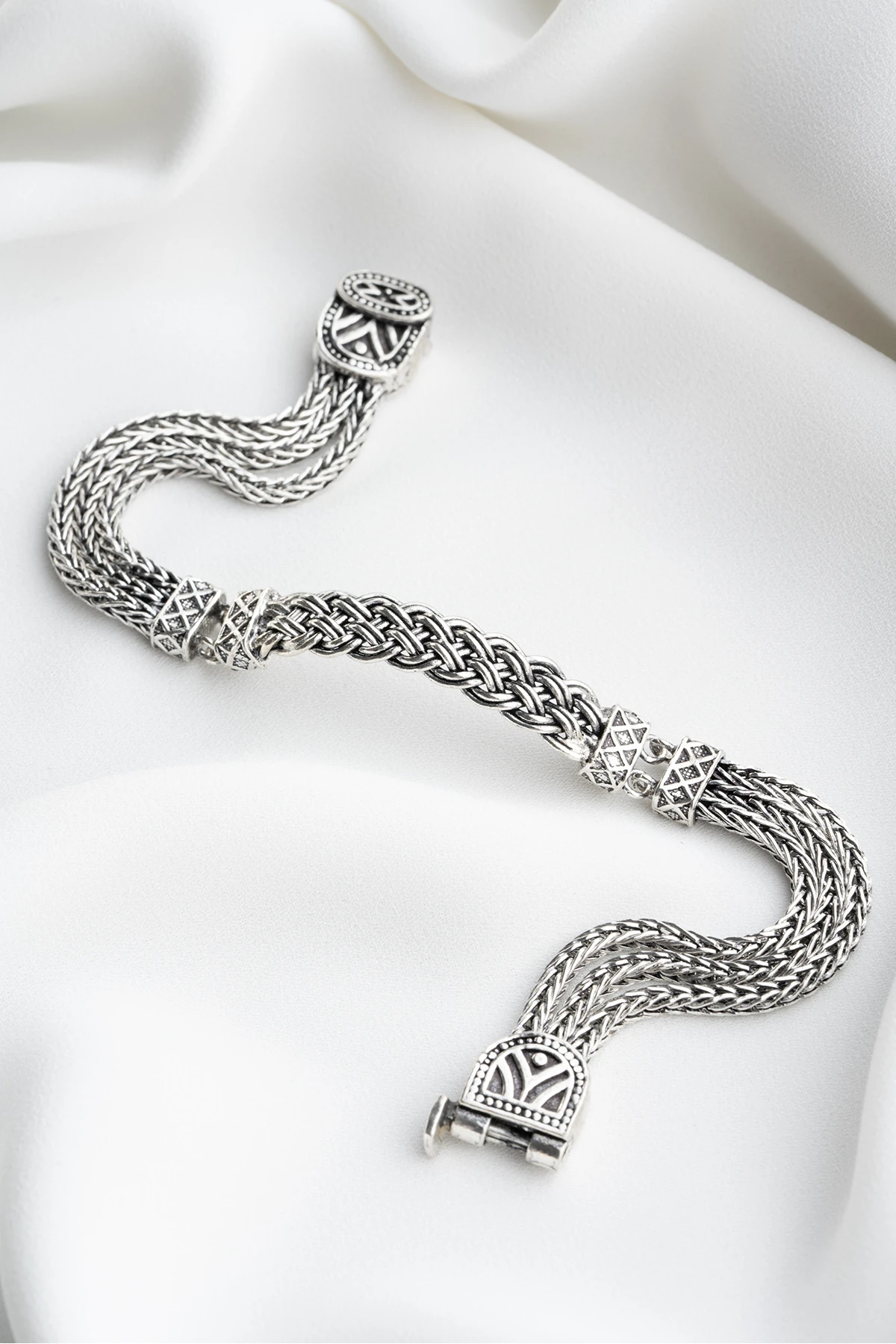 Gümüş Erkek Örgü Bileklik