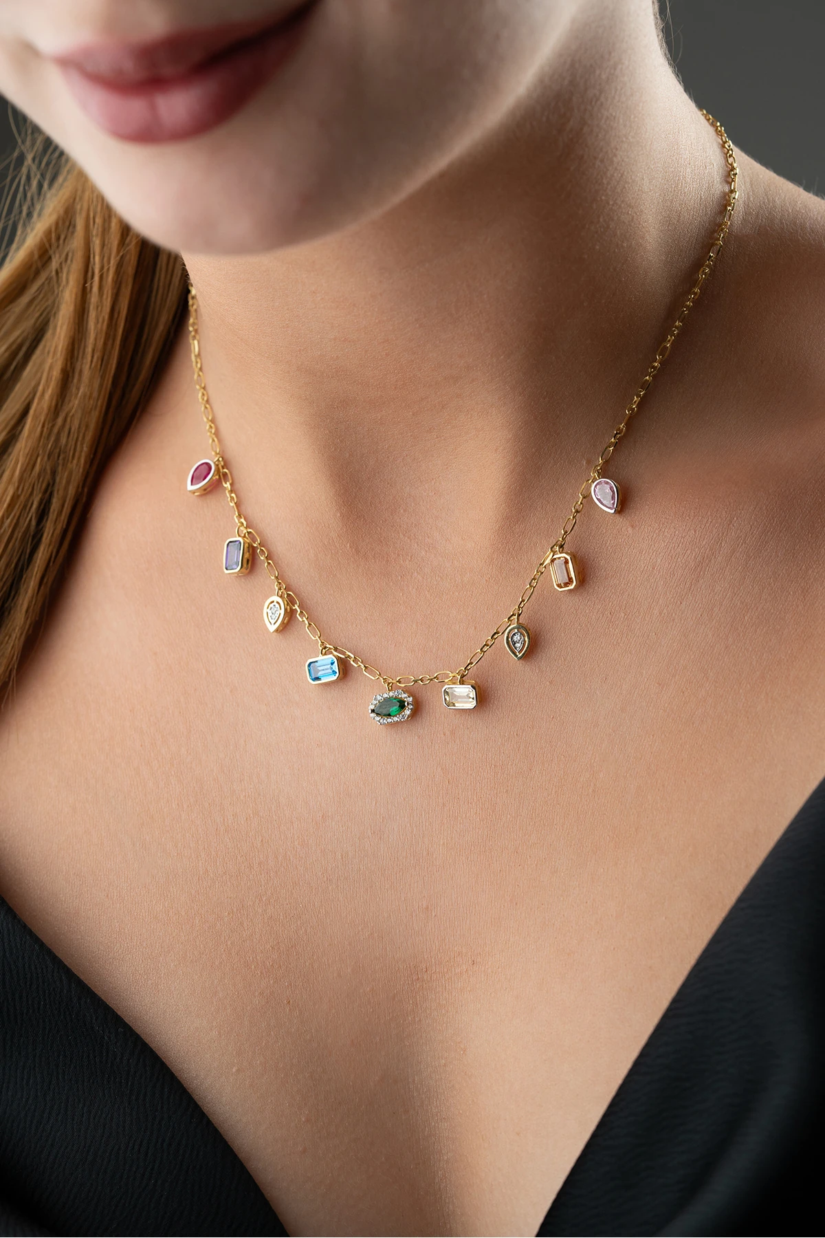 Gümüş Taşlı Trend Model Kolye