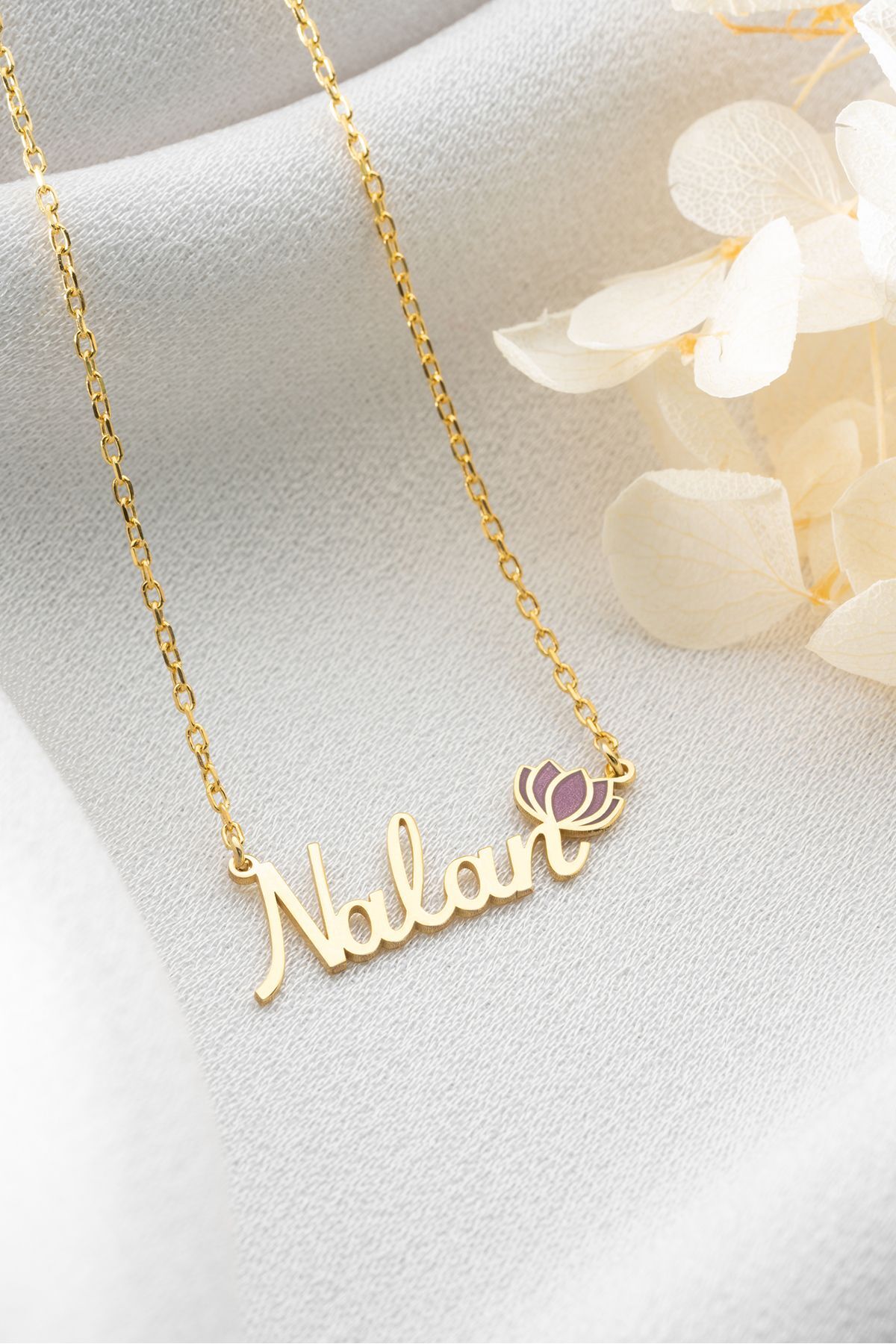 Gümüş İsimli Lale Kolye