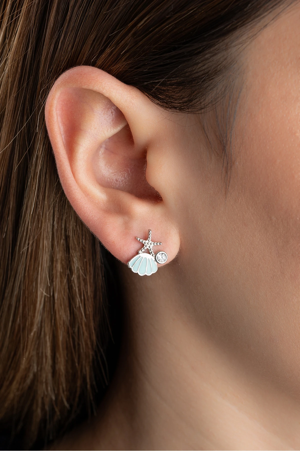 Gümüş Çivili Deniz Kabuğu Küpe