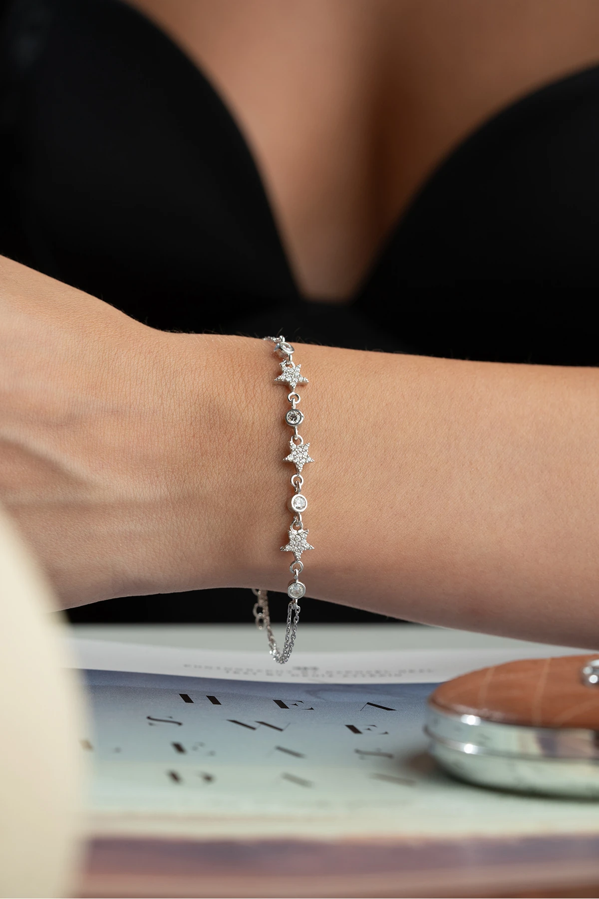 Gümüş Yıldızlı Bileklik