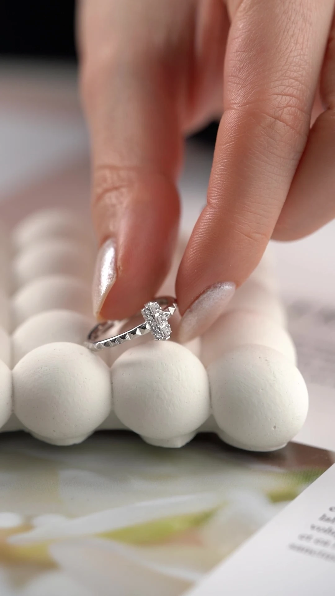 Gümüş Zirkon Taşlı Baget Yüzük