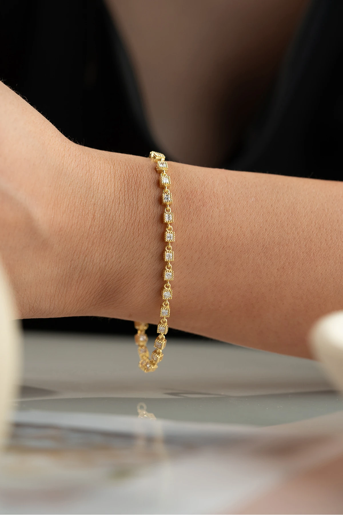 Gümüş Kare Taşlı Suyolu Bileklik