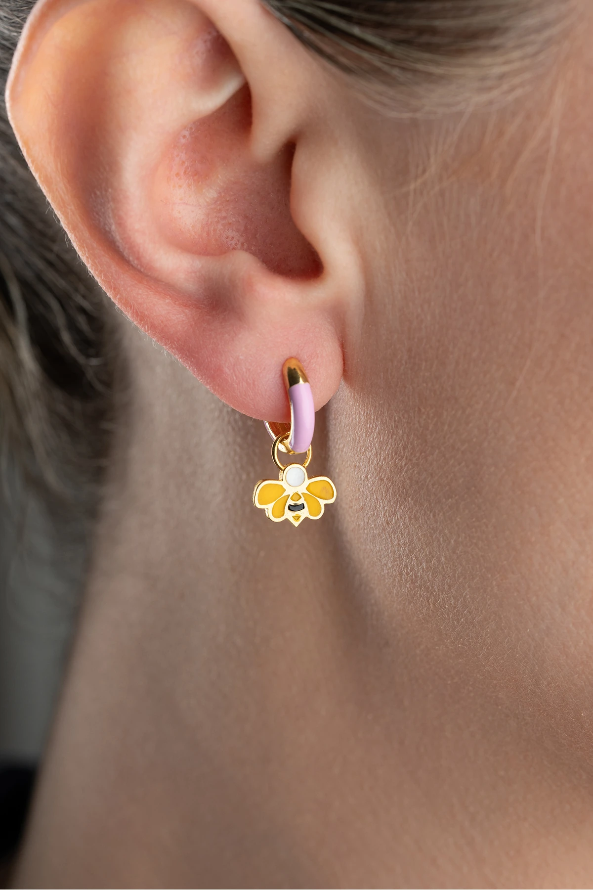 Gümüş Bal Arısı Çocuk Küpesi